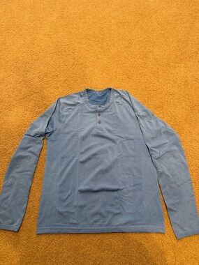 Lululemon Metal Vent Tech Long Sleeve Henley